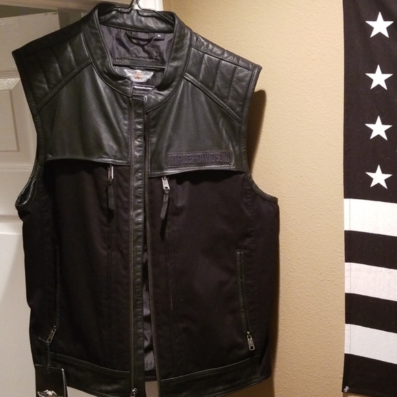Harley-Davidson Other - Authentic Harley Davidson Vest